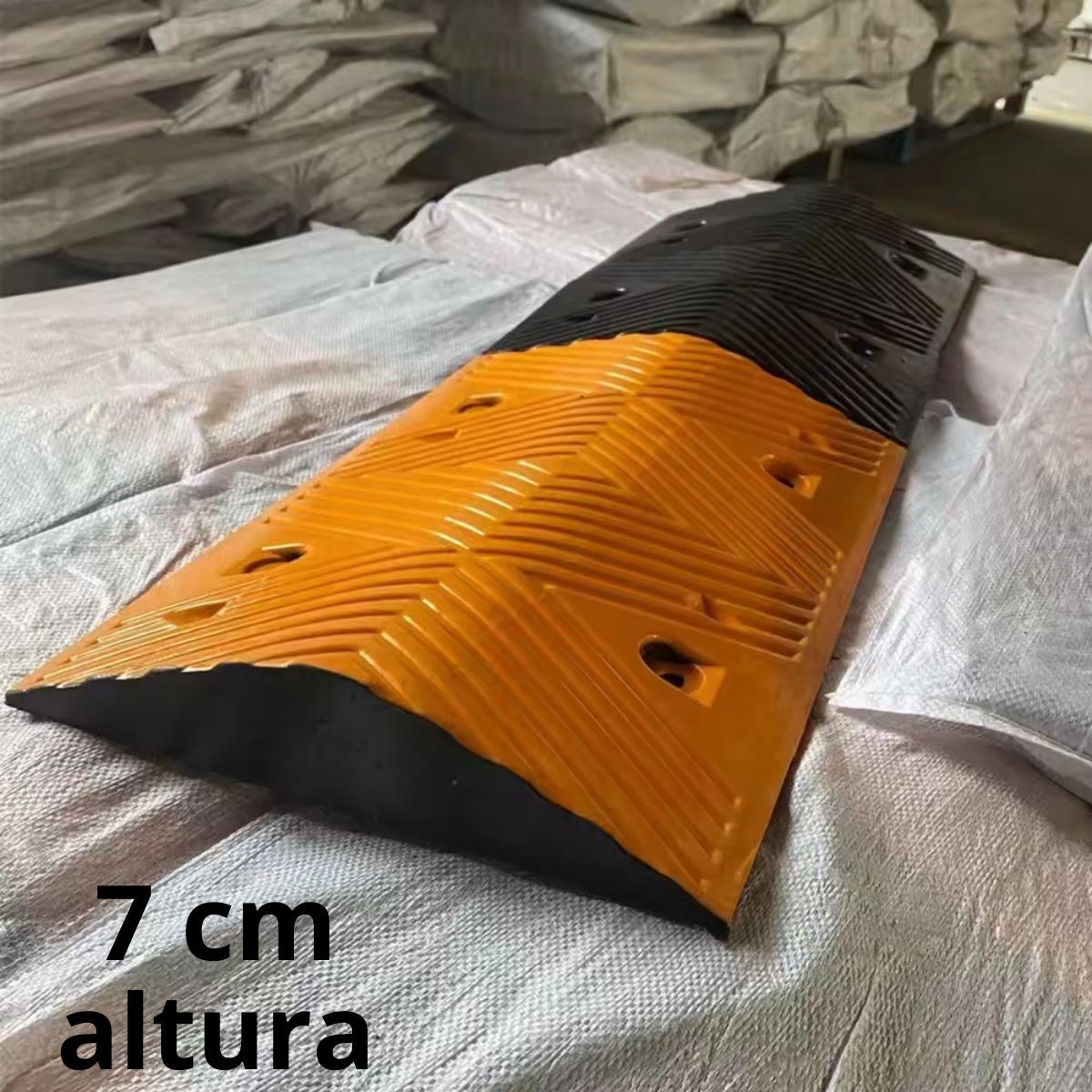Quebra-Molas Modular de Borracha 1 Metro Redutor de Velocidade Preto e Amarelo
